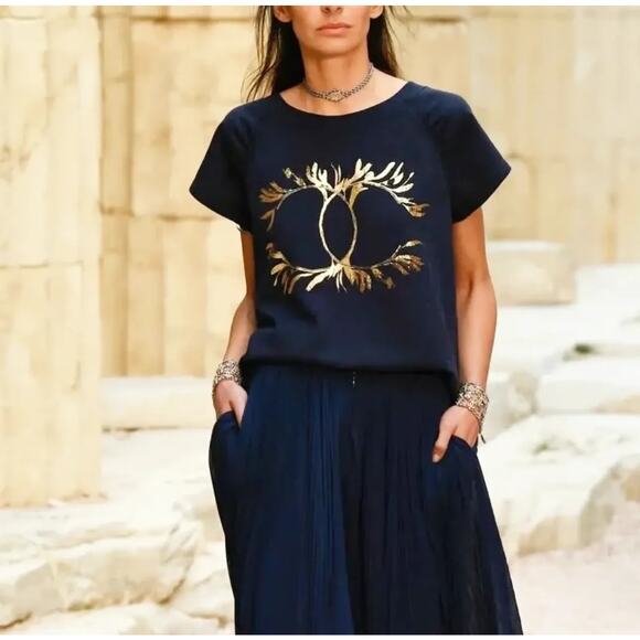 Chanel Navy Blue Grecian Goddess CC Print Cotton T-Shirt Sz.S - Picture 1 of 7